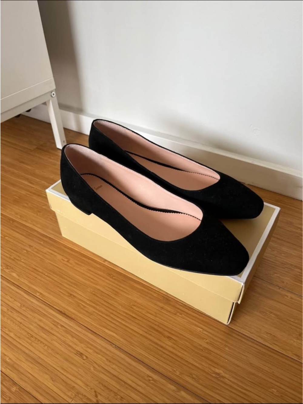 New JCrew Classic Black Suede Women's Pointed round toe Ballet Flats 9